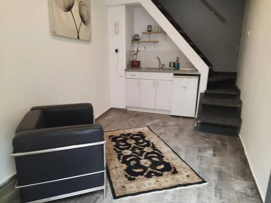 Cute Apartment In חיפה